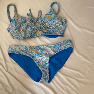 Sunsets bikini.